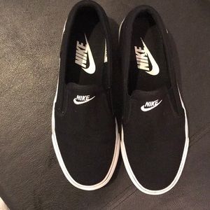 Nike Black Slip Ons Size 8